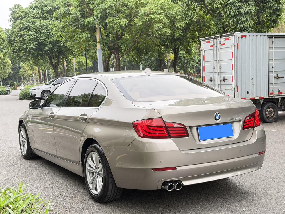 BMW BMW 5-Series