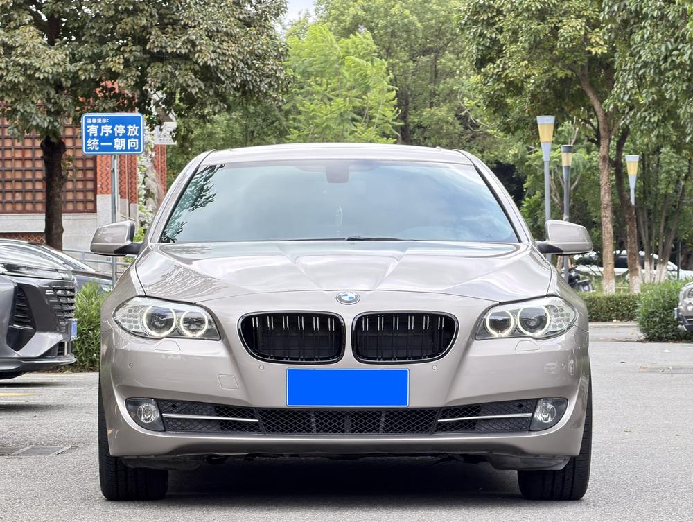 BMW BMW 5-Series