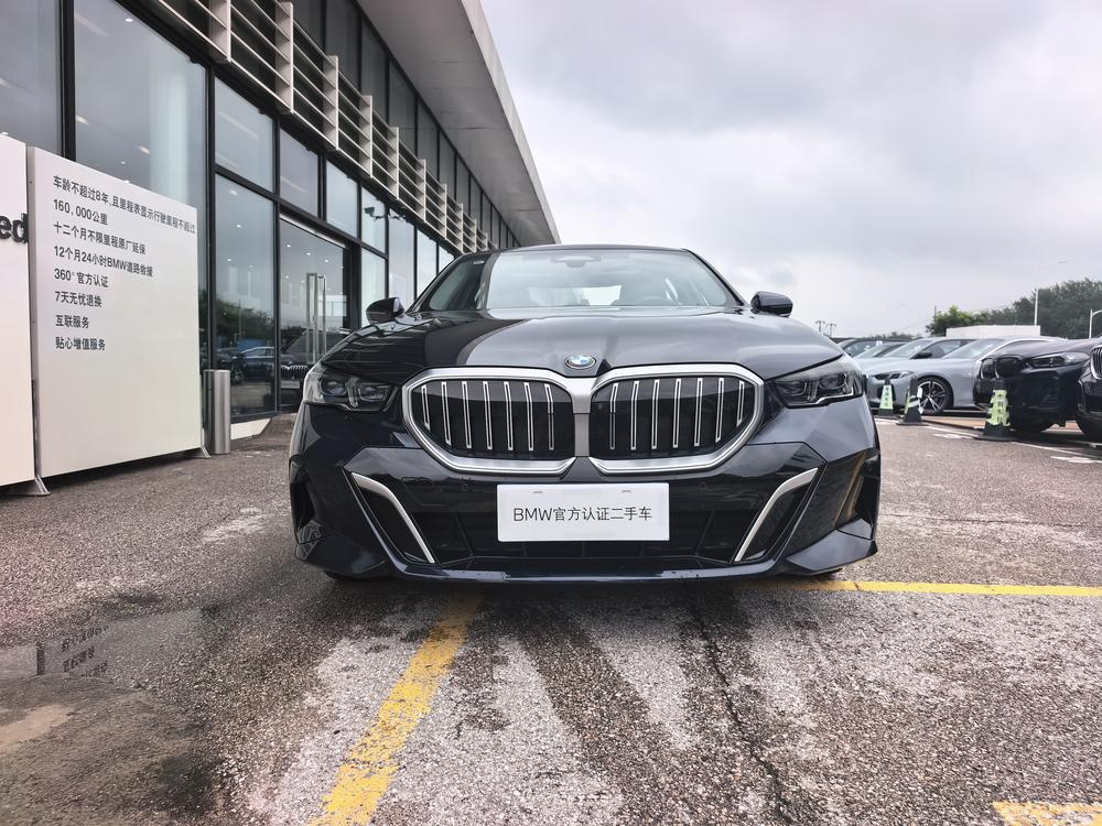 BMW BMW 5-Series