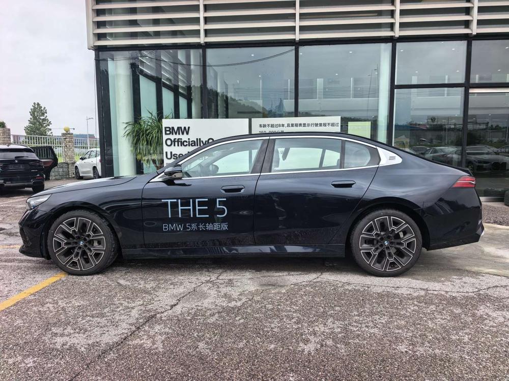 BMW BMW 5-Series