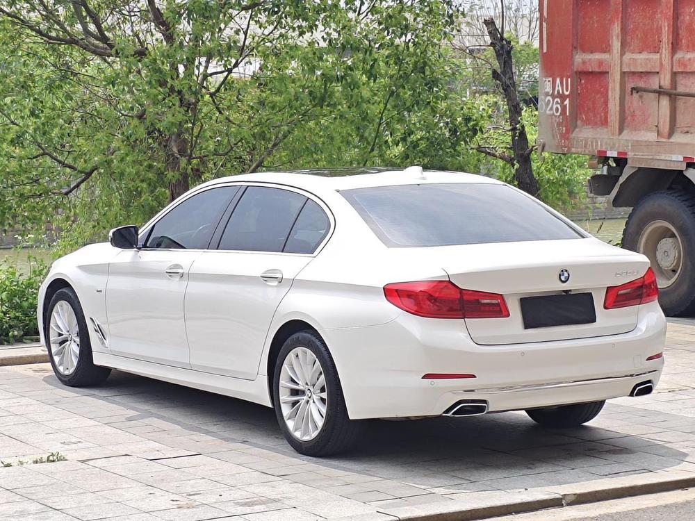 BMW BMW 5-Series