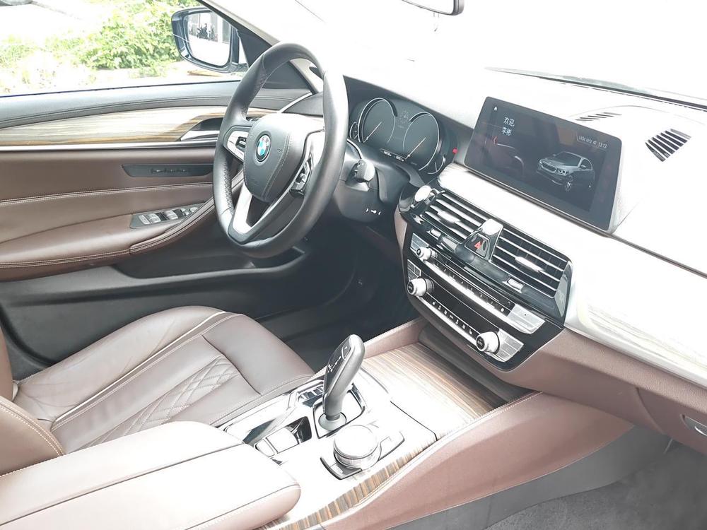 BMW BMW 5-Series
