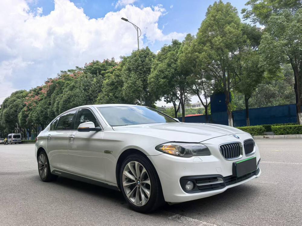 BMW BMW 5-Series