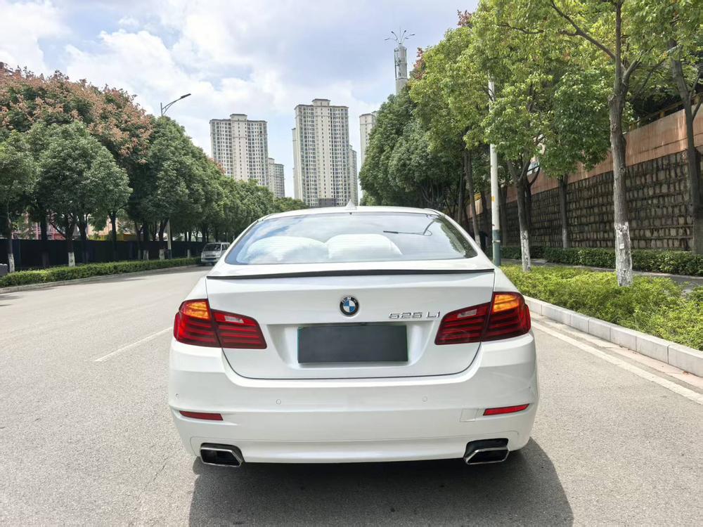 BMW BMW 5-Series
