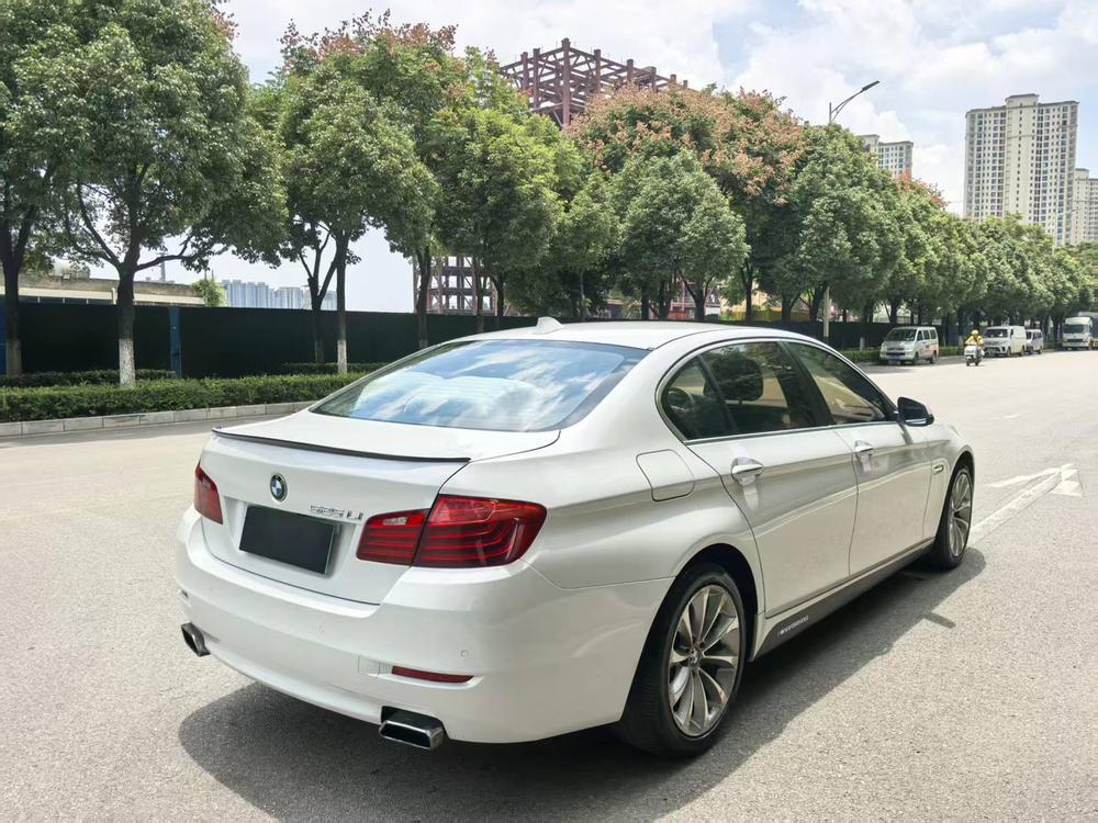 BMW BMW 5-Series
