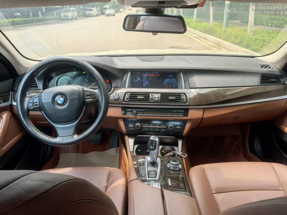 BMW BMW 5-Series
