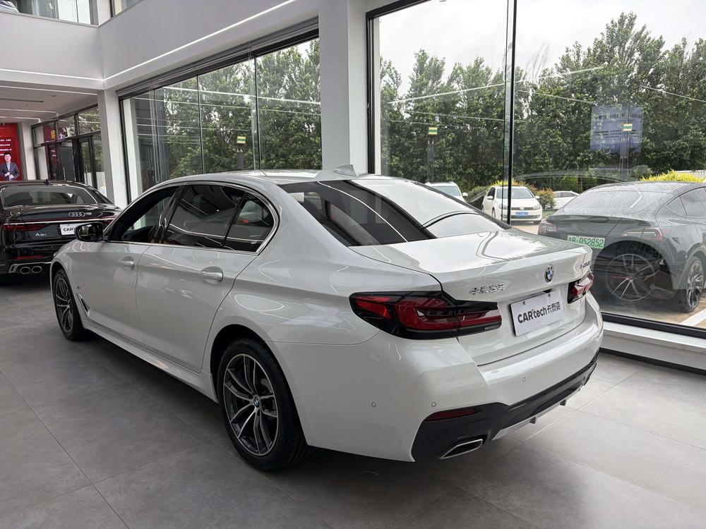 BMW BMW 5-Series