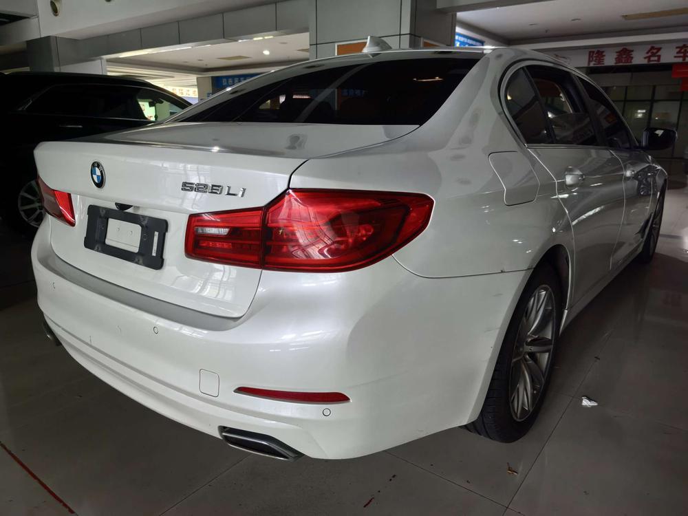 BMW BMW 5-Series