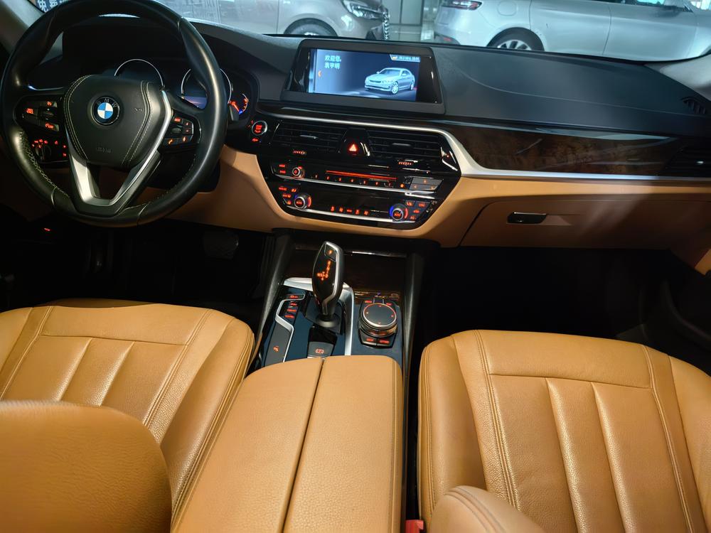 BMW BMW 5-Series