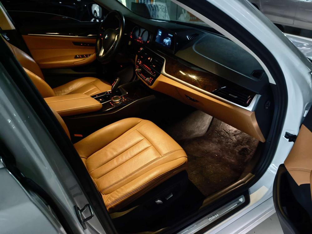 BMW BMW 5-Series