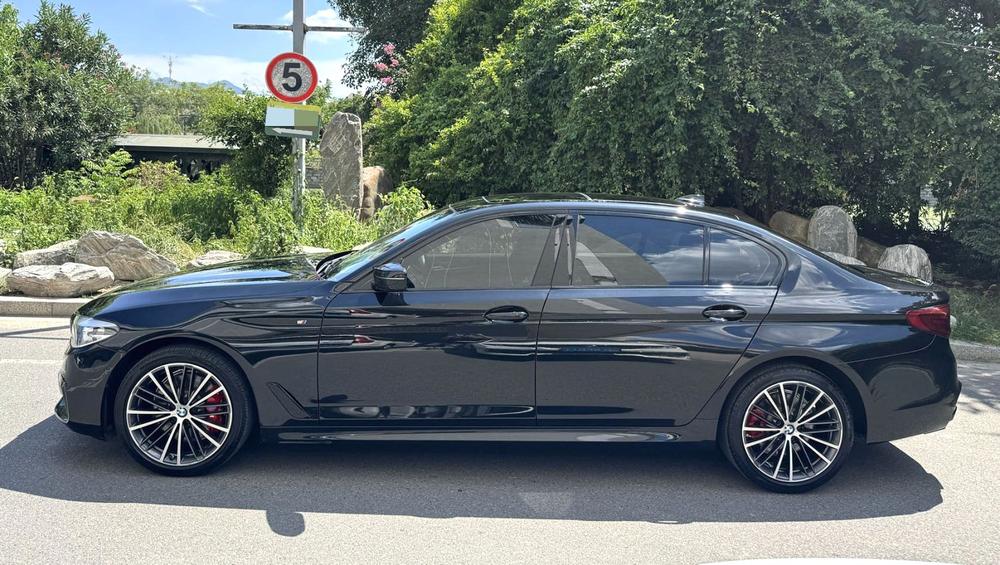 BMW BMW 5-Series