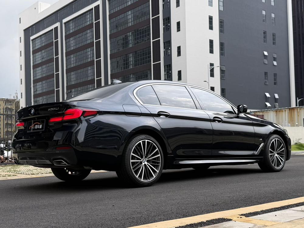 BMW BMW 5-Series