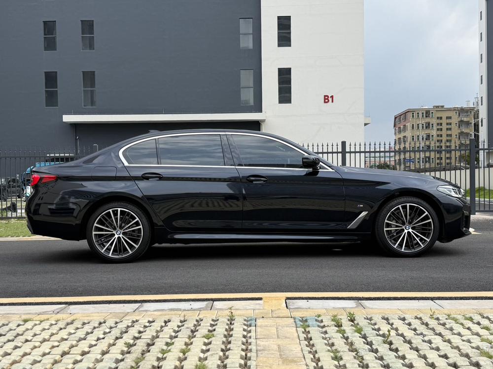 BMW BMW 5-Series