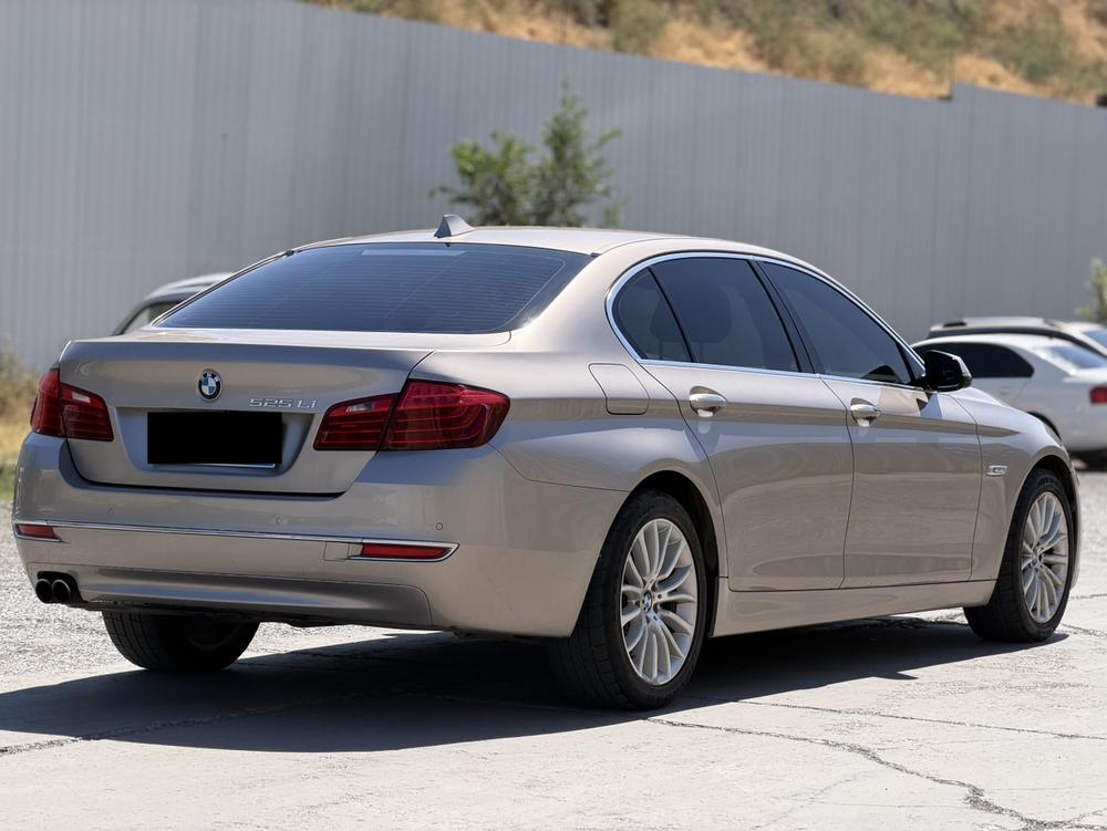 BMW BMW 5-Series
