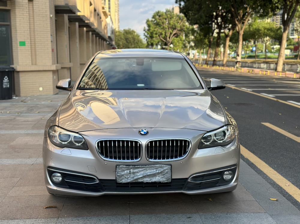 BMW BMW 5-Series