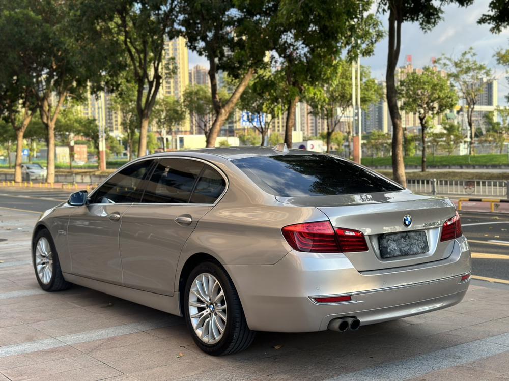 BMW BMW 5-Series