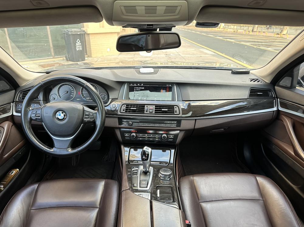 BMW BMW 5-Series