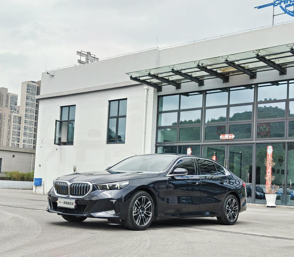 BMW BMW 5-Series