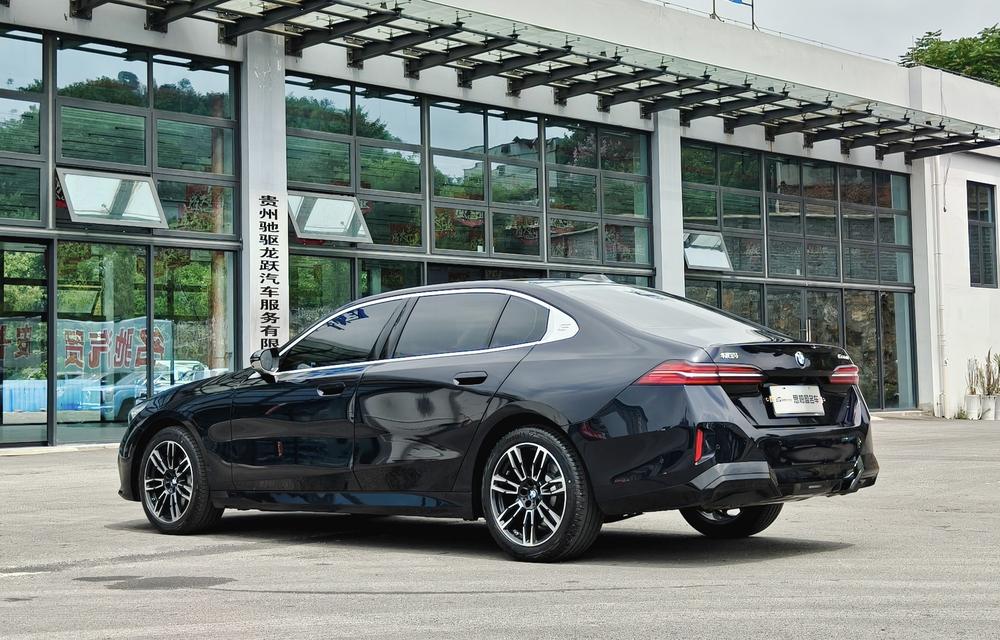 BMW BMW 5-Series