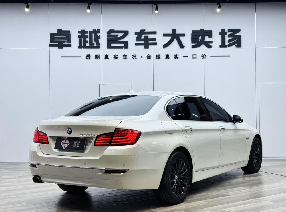 BMW BMW 5-Series