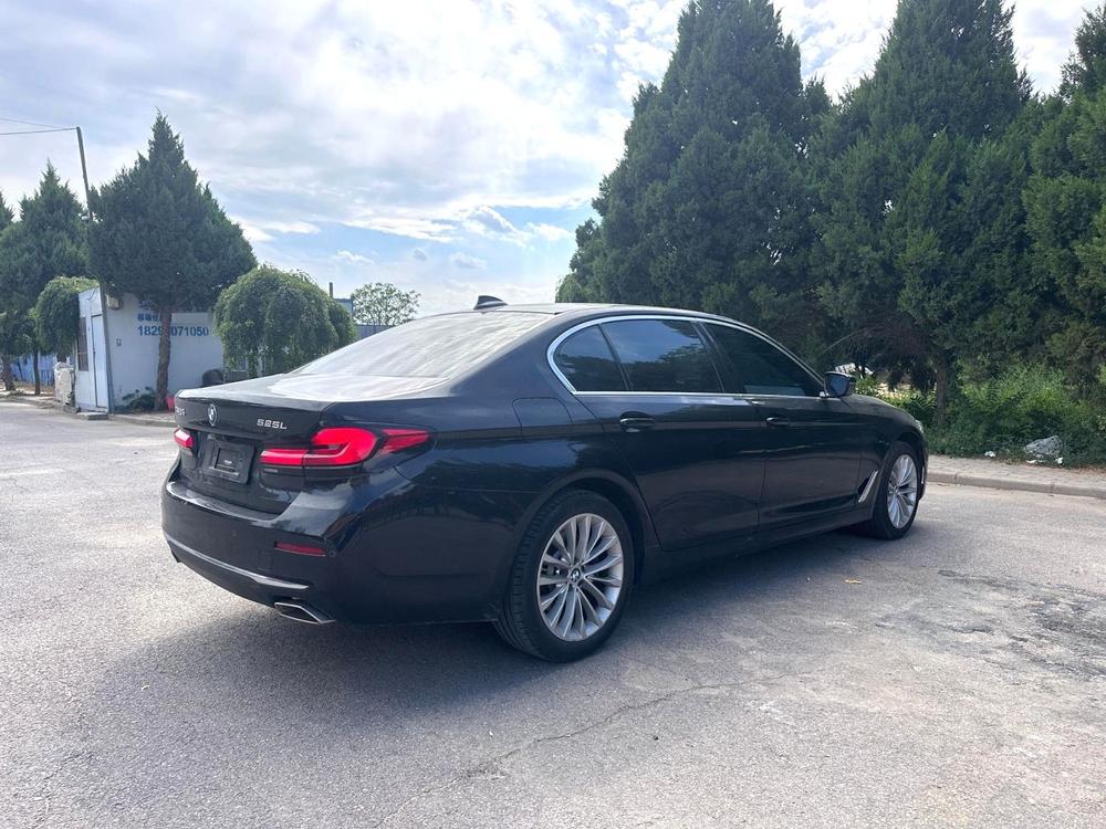 BMW BMW 5-Series