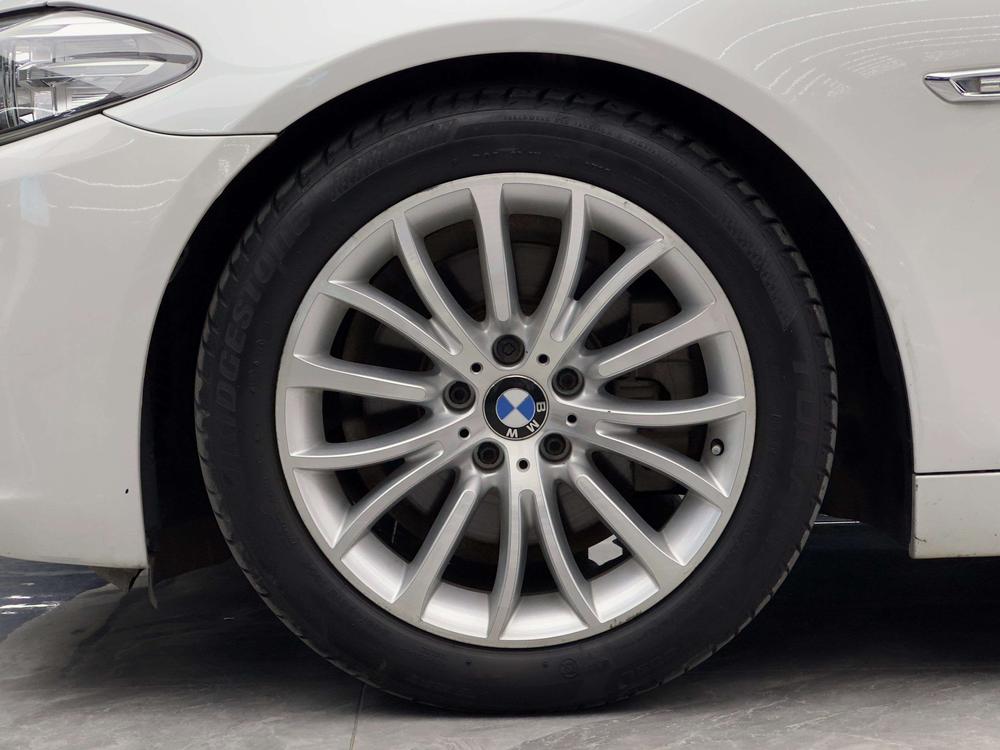 BMW BMW 5-Series