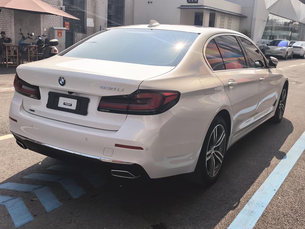 BMW BMW 5-Series