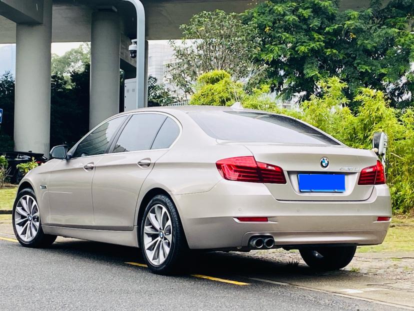 BMW BMW 5-Series