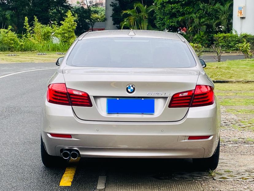 BMW BMW 5-Series