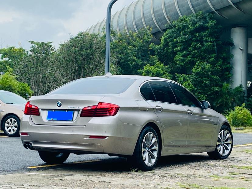 BMW BMW 5-Series
