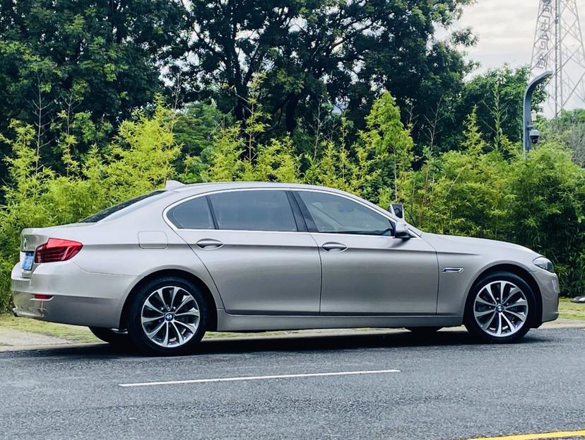 BMW BMW 5-Series