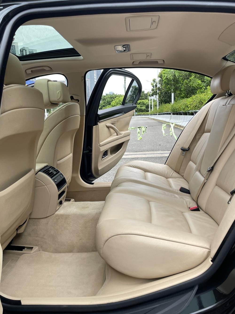 BMW BMW 5-Series