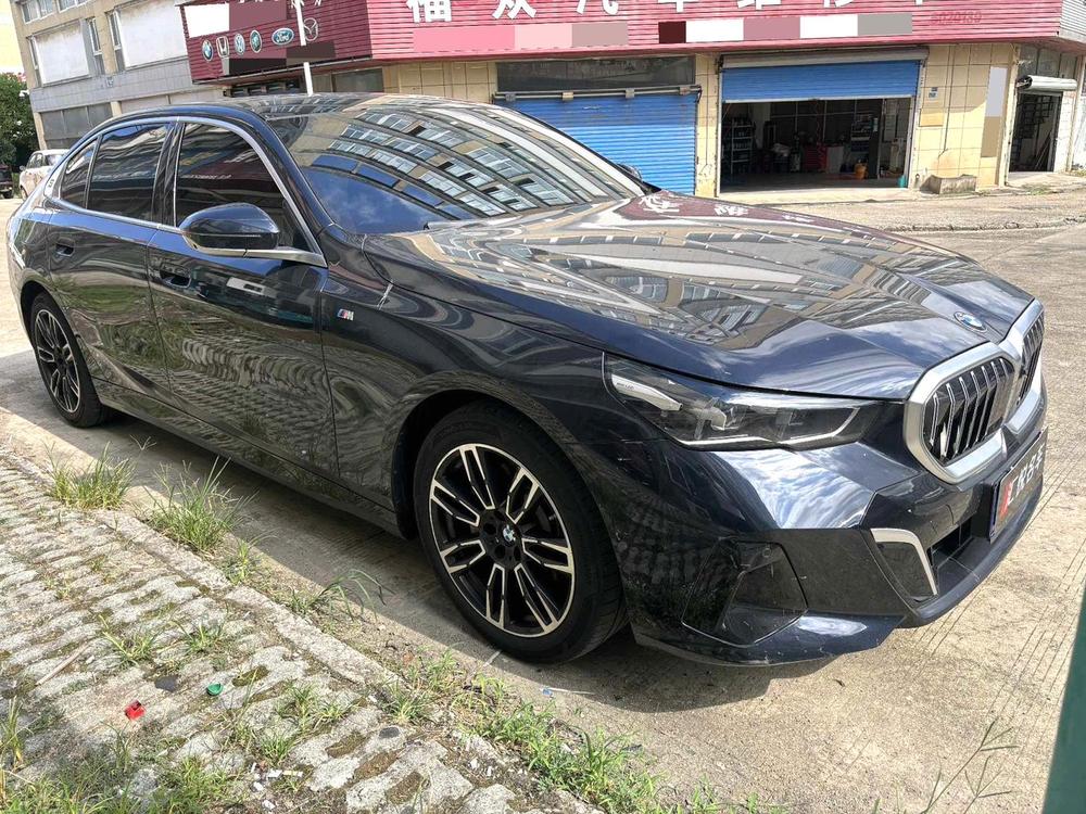 BMW BMW 5-Series