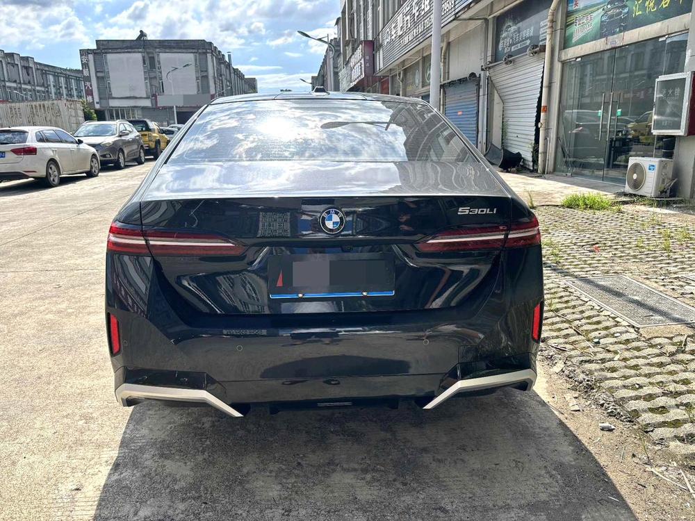 BMW BMW 5-Series
