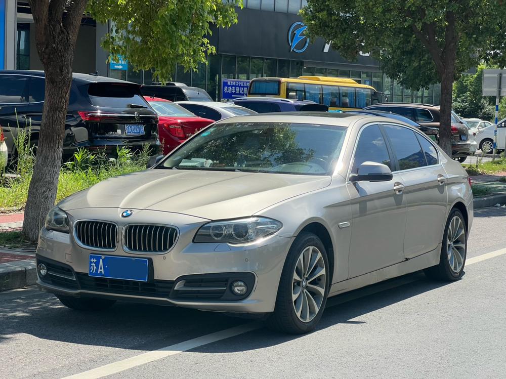BMW BMW 5-Series