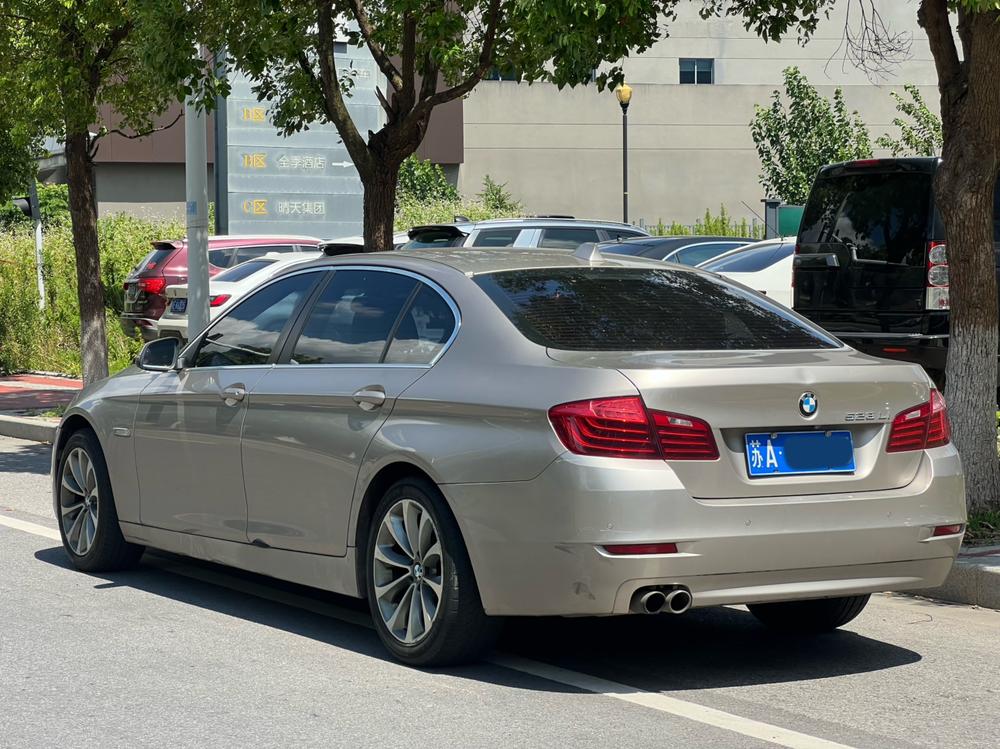 BMW BMW 5-Series