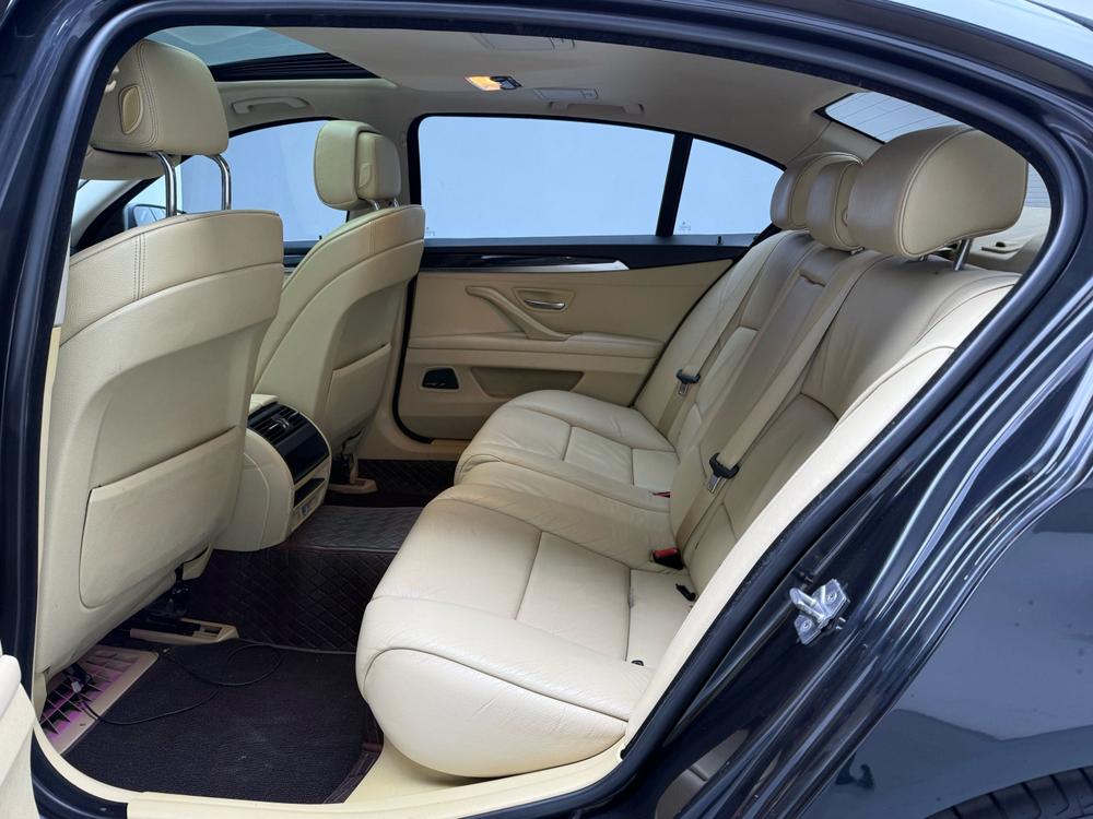 BMW BMW 5-Series
