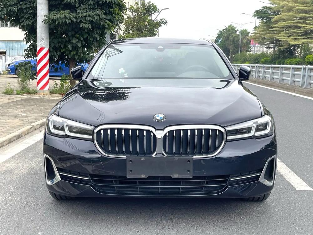 BMW BMW 5-Series