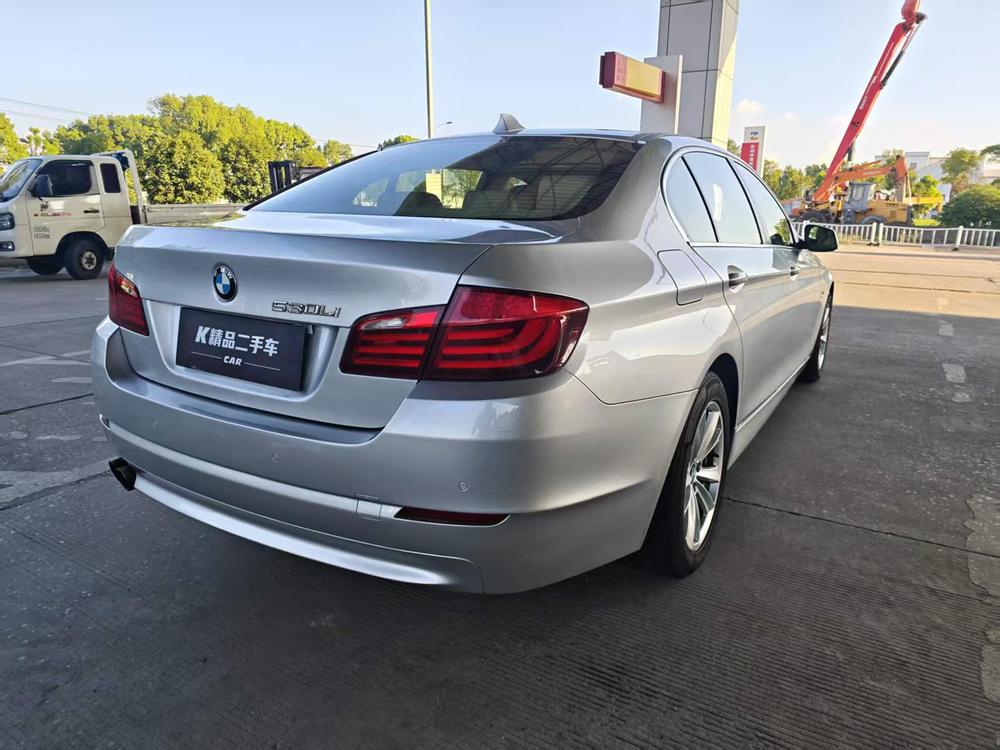 BMW BMW 5-Series