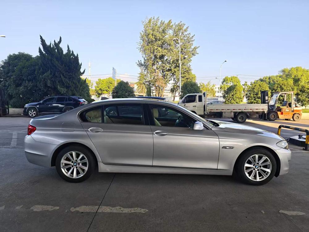 BMW BMW 5-Series