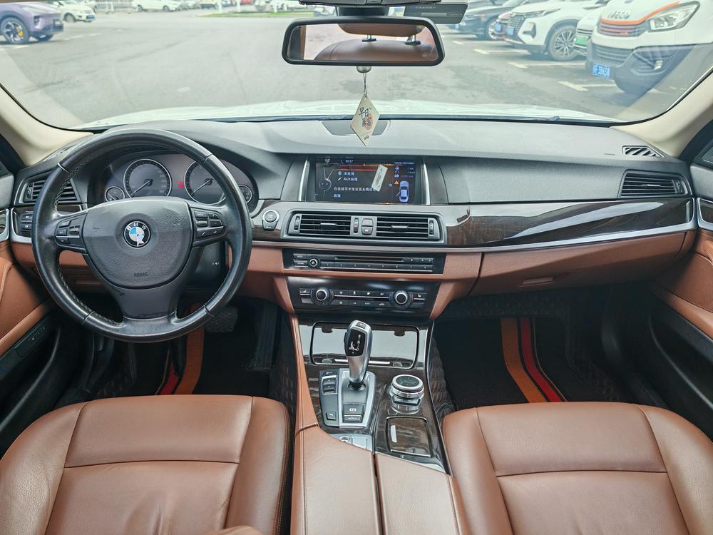 BMW BMW 5-Series