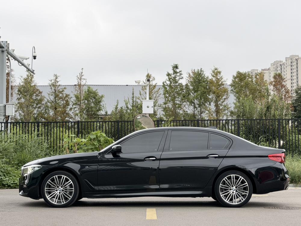 BMW BMW 5-Series