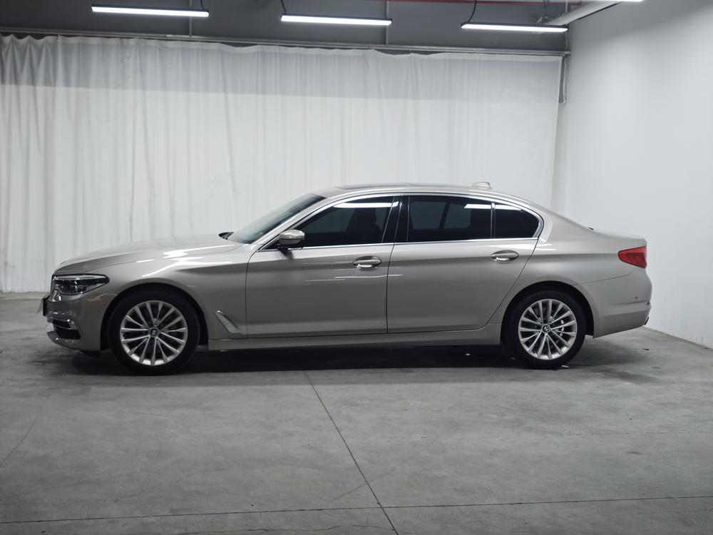 BMW BMW 5-Series