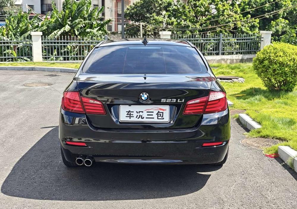 BMW BMW 5-Series
