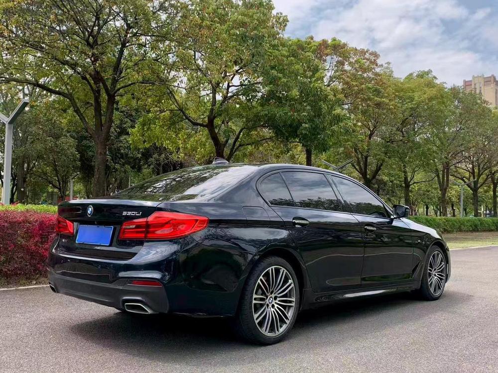 BMW BMW 5-Series