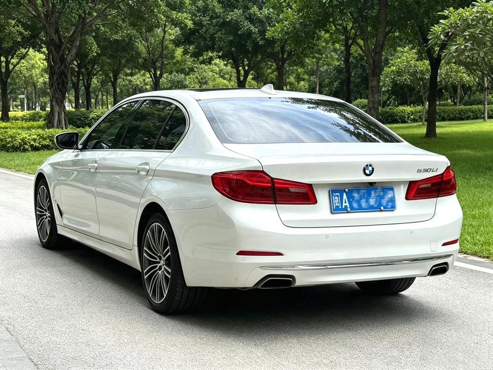 BMW BMW 5-Series