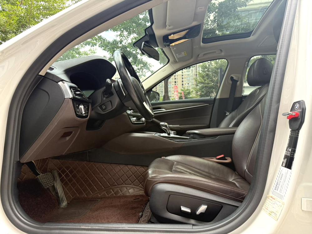 BMW BMW 5-Series