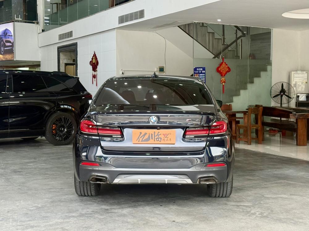 BMW BMW 5-Series