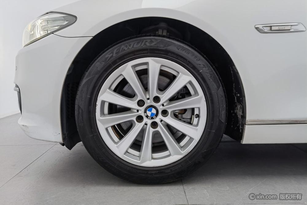 BMW BMW 5-Series