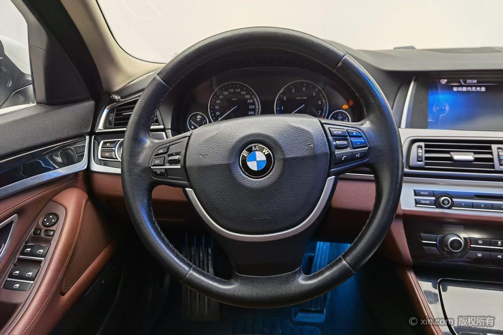 BMW BMW 5-Series